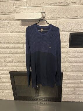 Bench Men's Two-Tone Navy Blue Crew Neck Sweater